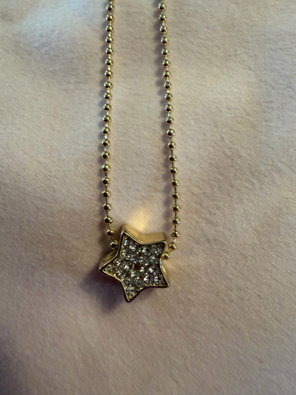 Gold Crystal Star Gold Chain Necklace NWOT 18”